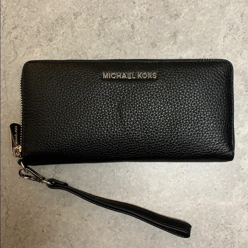 Michael Kors Wallet/Wristlet